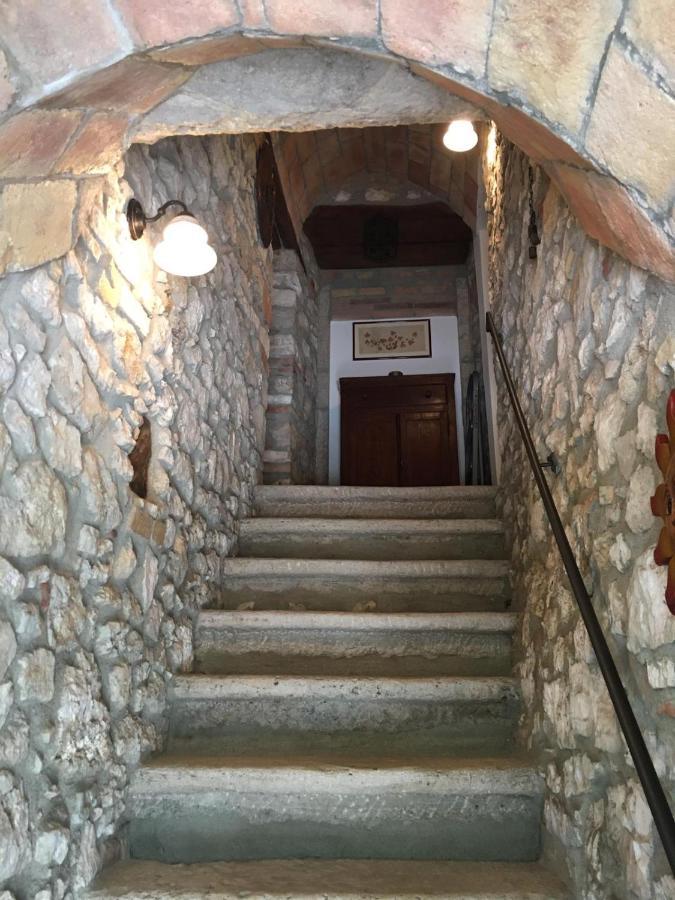 La Casetta Al Roccone Semproniano المظهر الخارجي الصورة